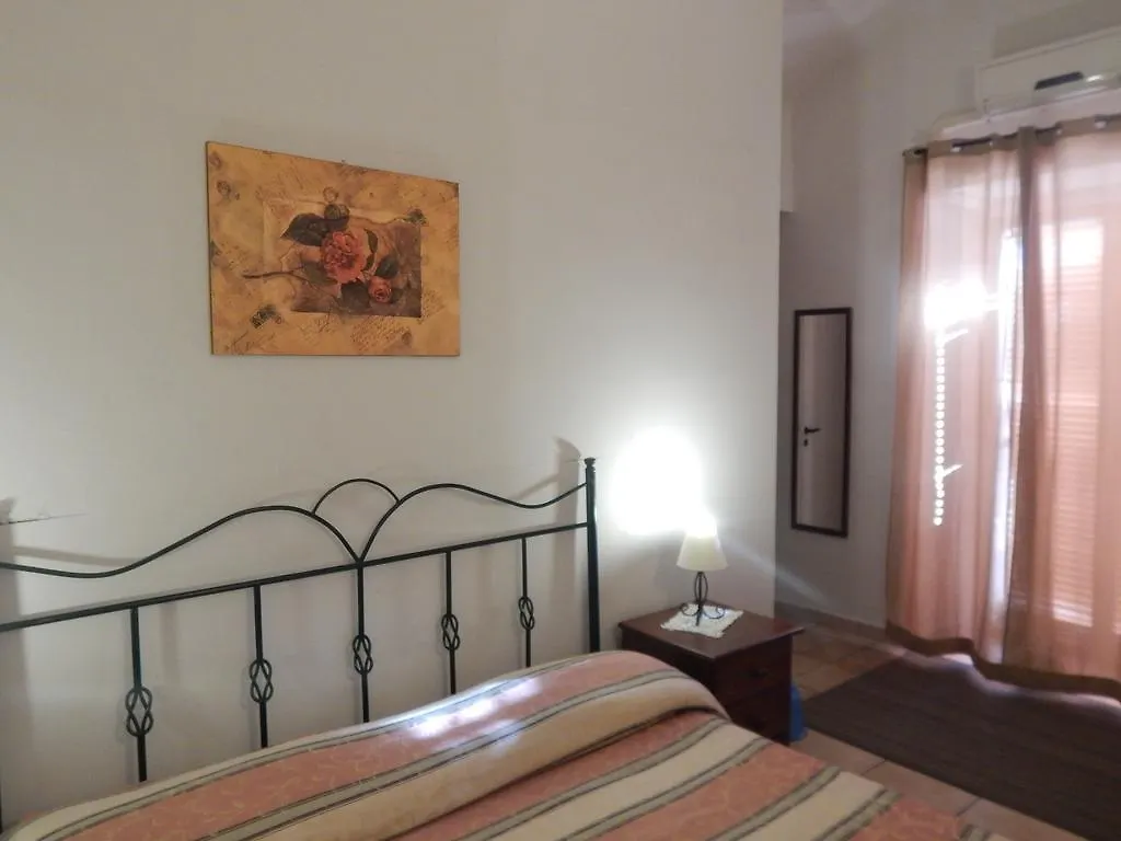 ** Affittacamere Albatro Rooms Aeroporto di Catania Fontana Rossa Italia
